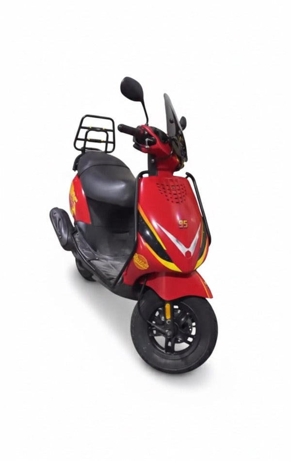 Lightning Mc Queen ''Cars'' - Stickerset Piaggio Zip (Orginele Kappen)